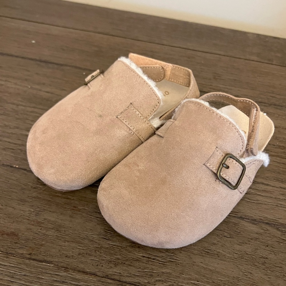 Old Navy Slip On Clogs